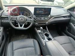 نيسان ألتيما